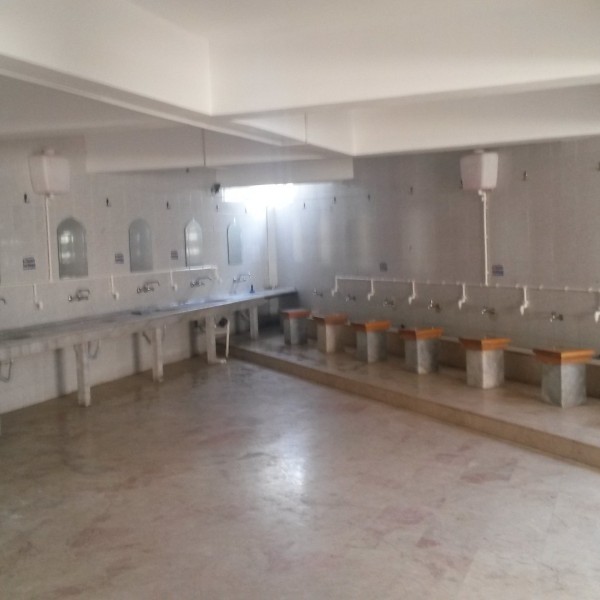 Camiler İçin Depolu Sabunluk Sistemi