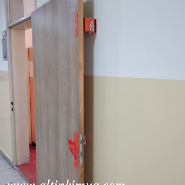 Üçgen Anahtarlı Kapı Sabitleme Kilit Sistemleri