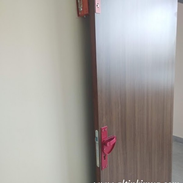 Üçgen Anahtarlı Kapı Sabitleme Kilit Sistemleri