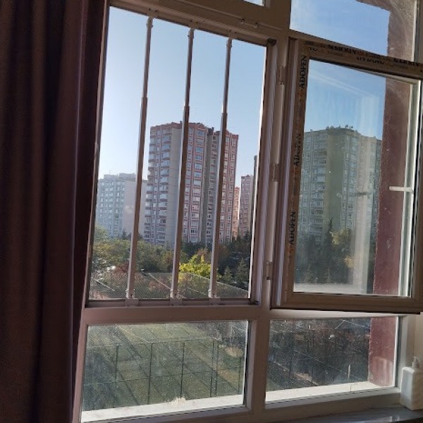 Pencere Güvenlik Korkuluğu