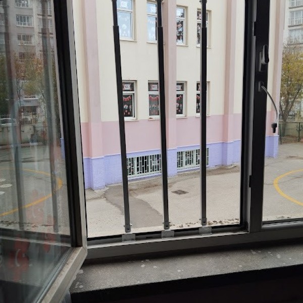 Pencere Güvenlik Korkuluğu